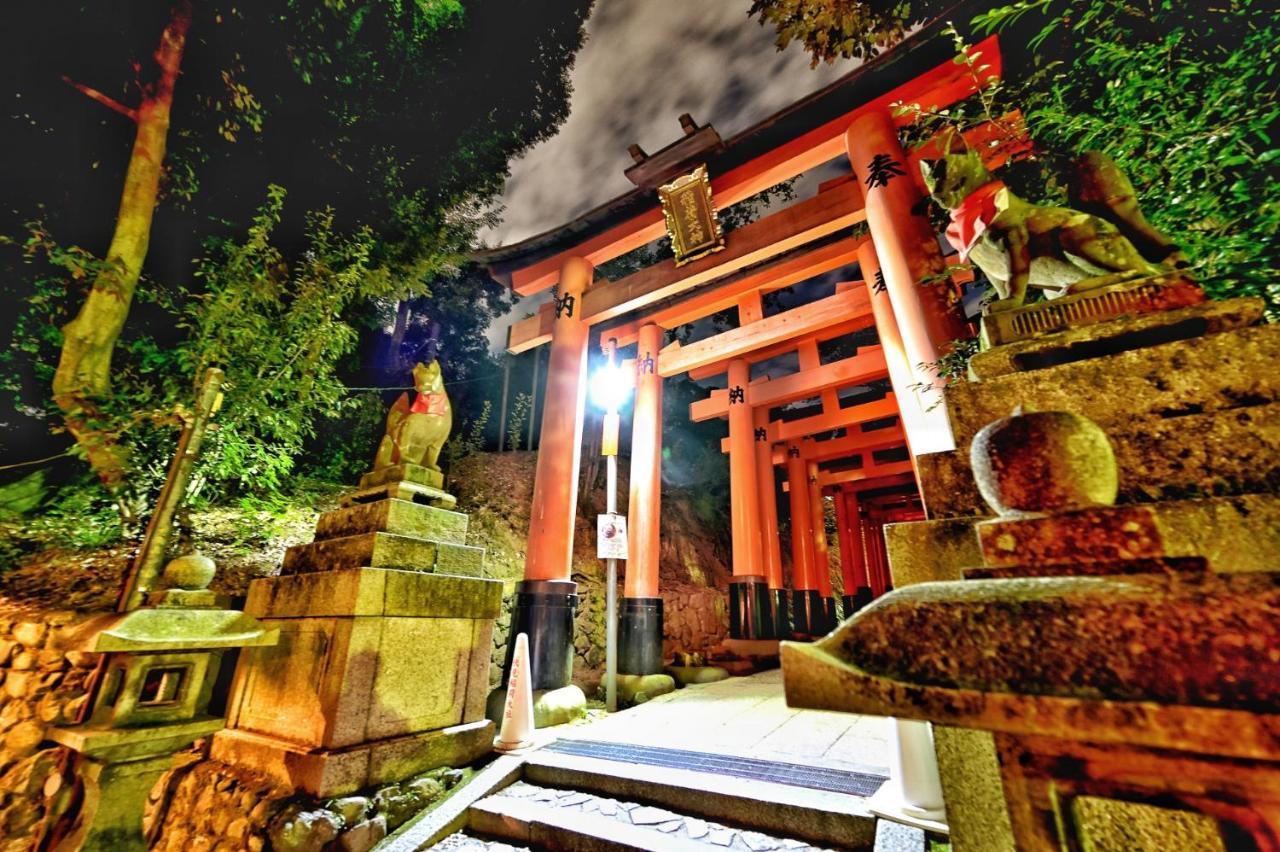 One More Heart Fushimi Inari Momoyamacho Luaran gambar